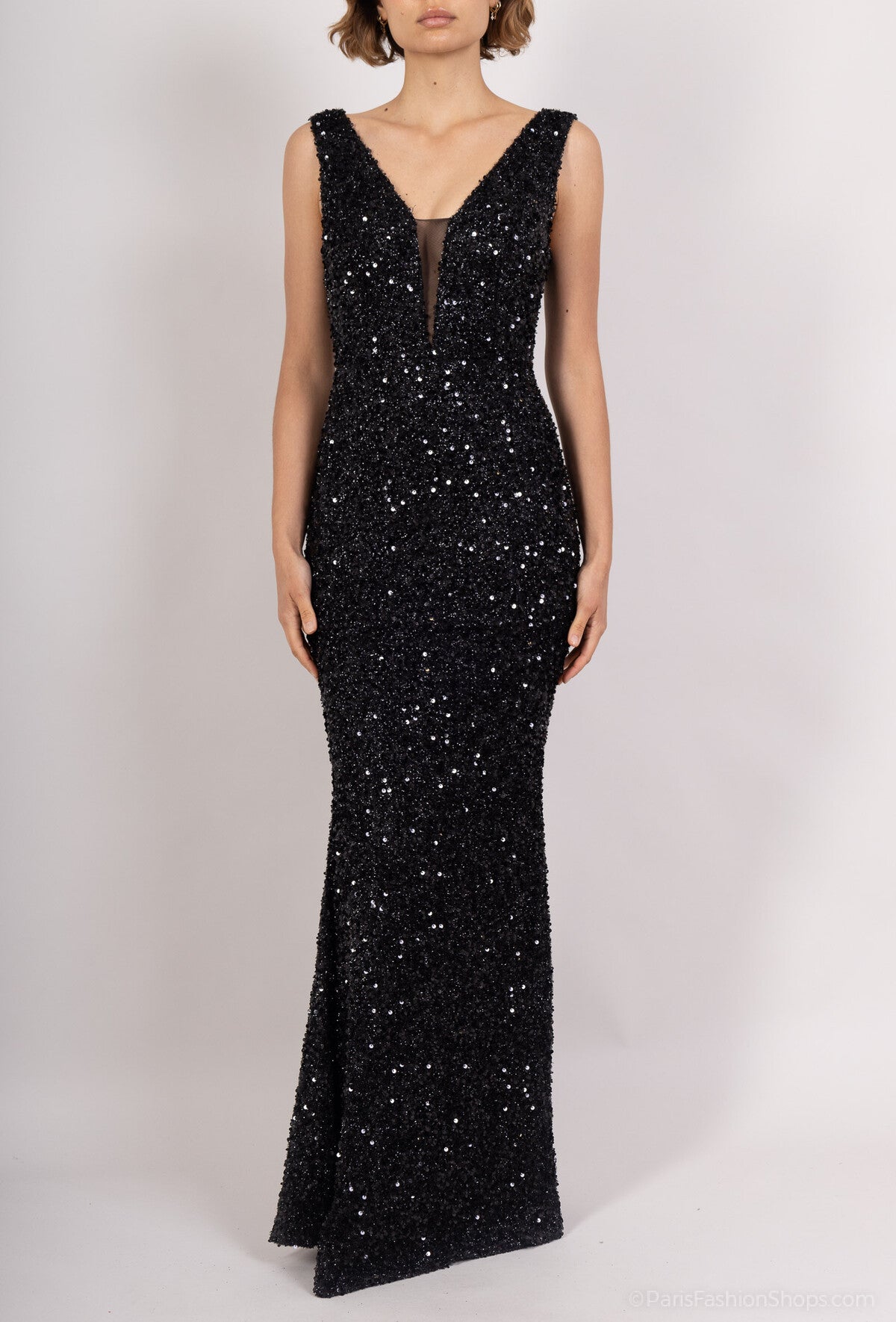 Elegant Sequin Dress Cutting Siren.