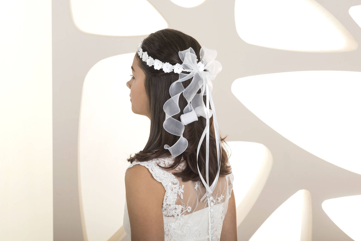 Girls hair accessory, communion wreath