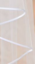 VL 40 Veil with edge detail