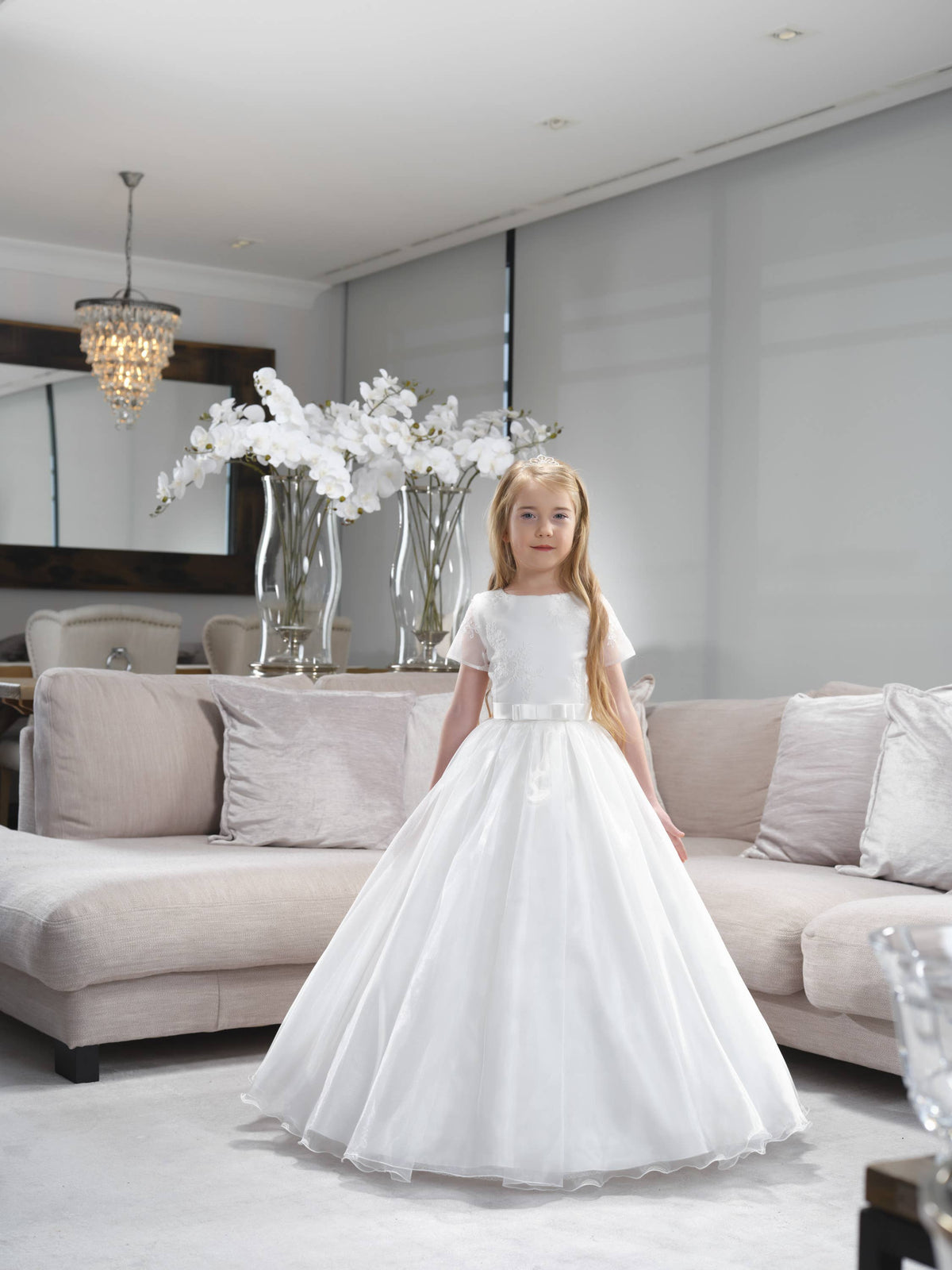 NEW! Beautiful dress for girls, communion dress