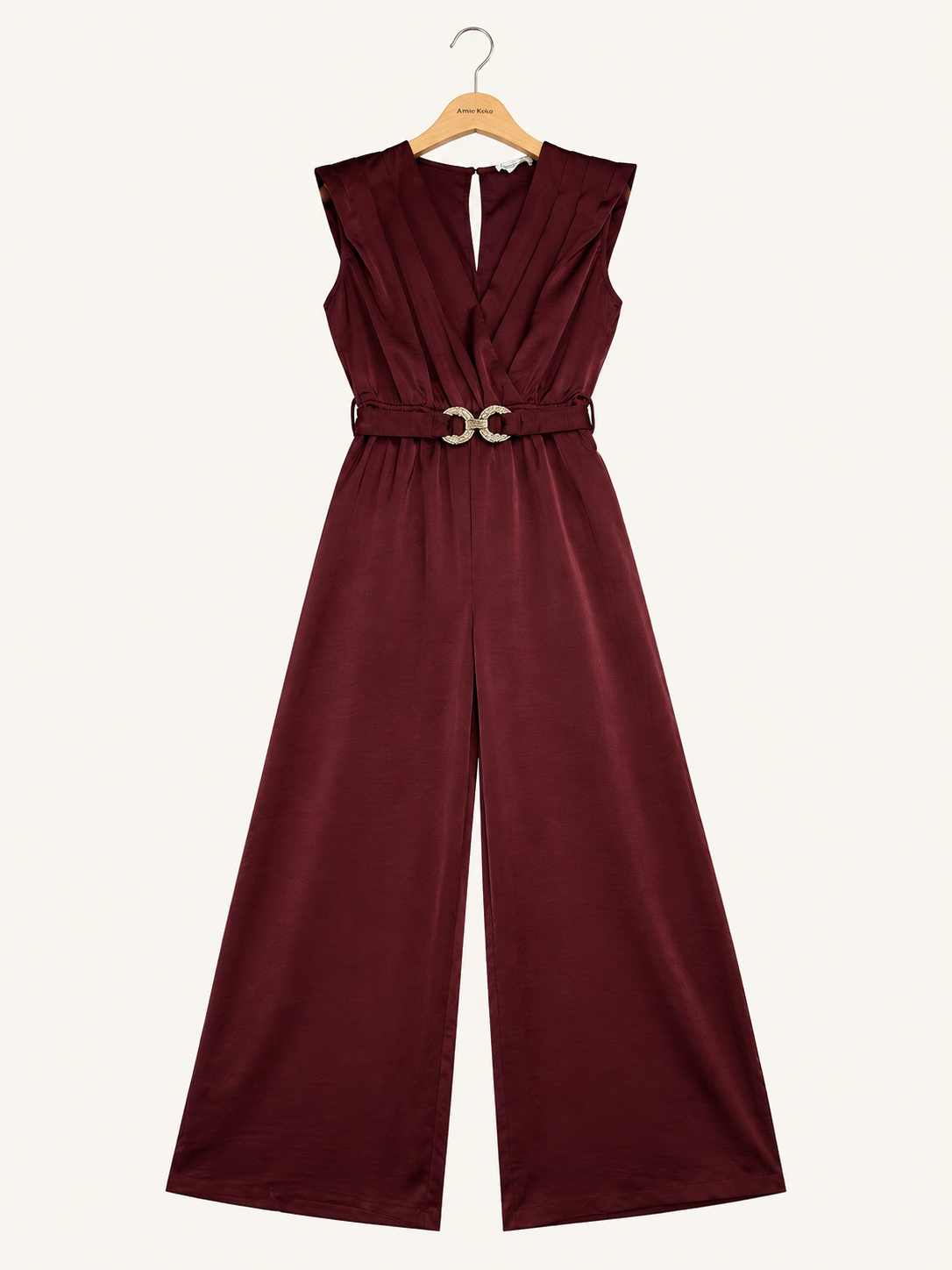 Elegant flowing jumpsuit with belt