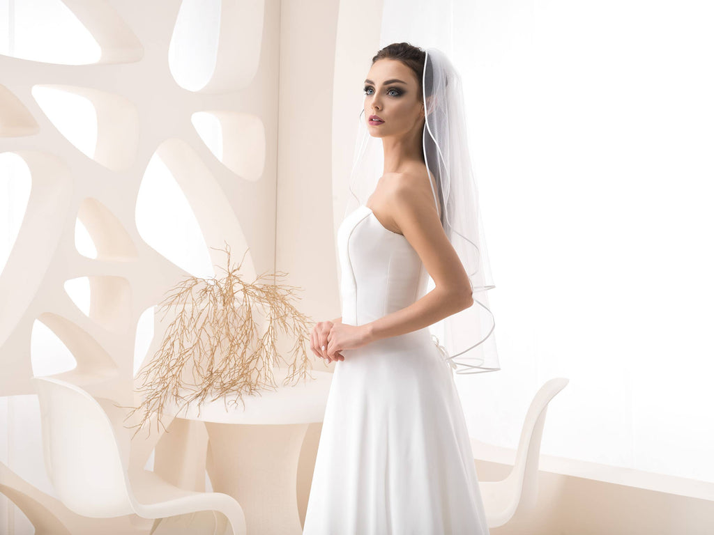 Veil with edge detail