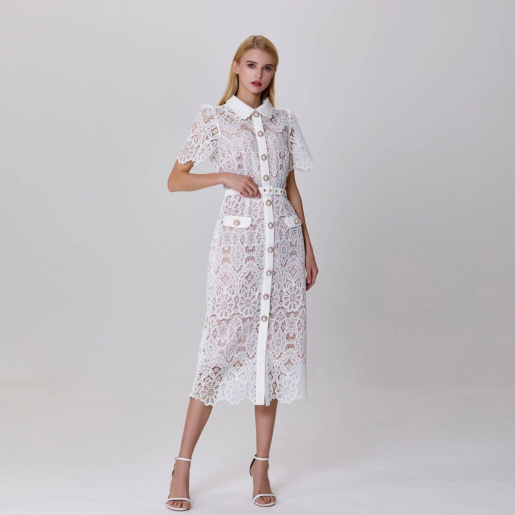 Buttoned dress in sheer lace: Rose