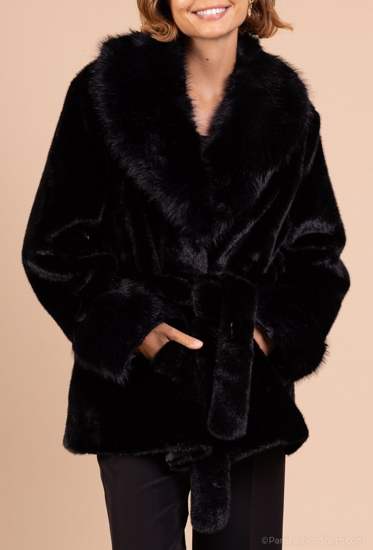 ELEGANT FAUX FUR COAT
