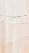 Short tulle veil