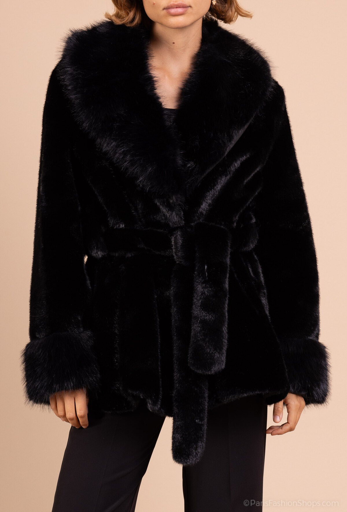 ELEGANT FAUX FUR COAT