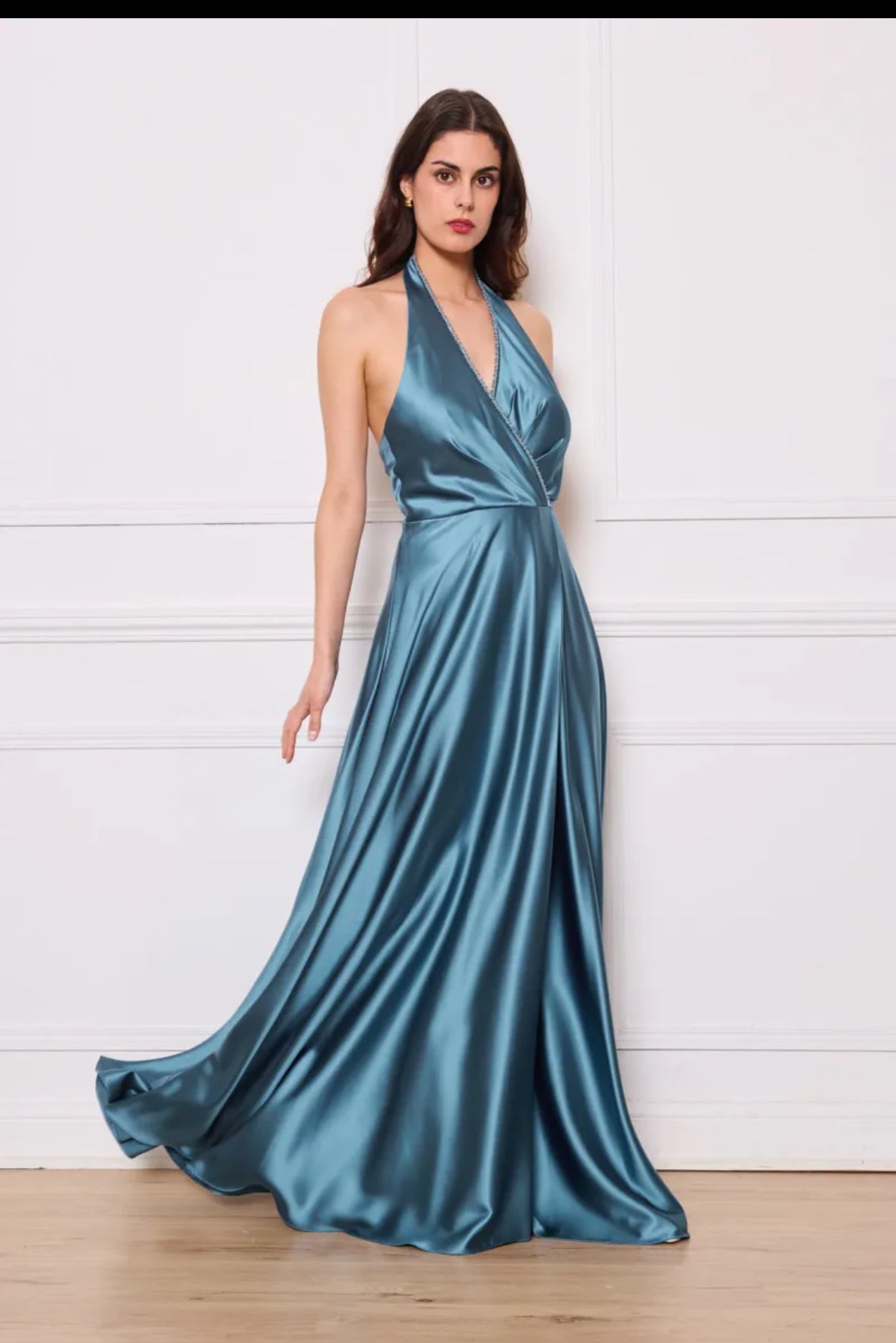Satin tie-neck Bridesmaid dress