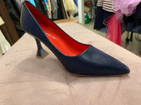 Pointed Pumps