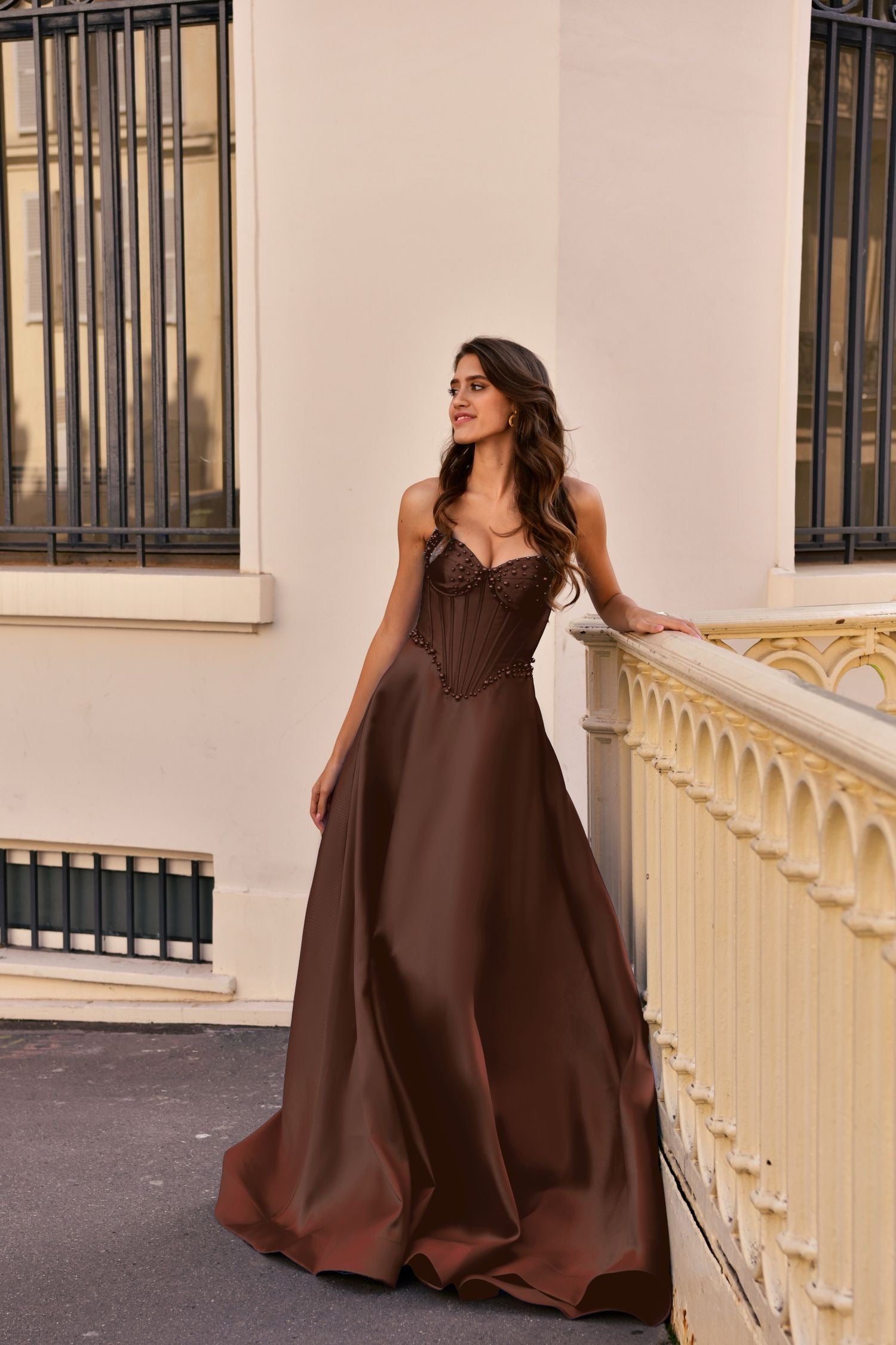 Sweetheart neckline satin evening gown