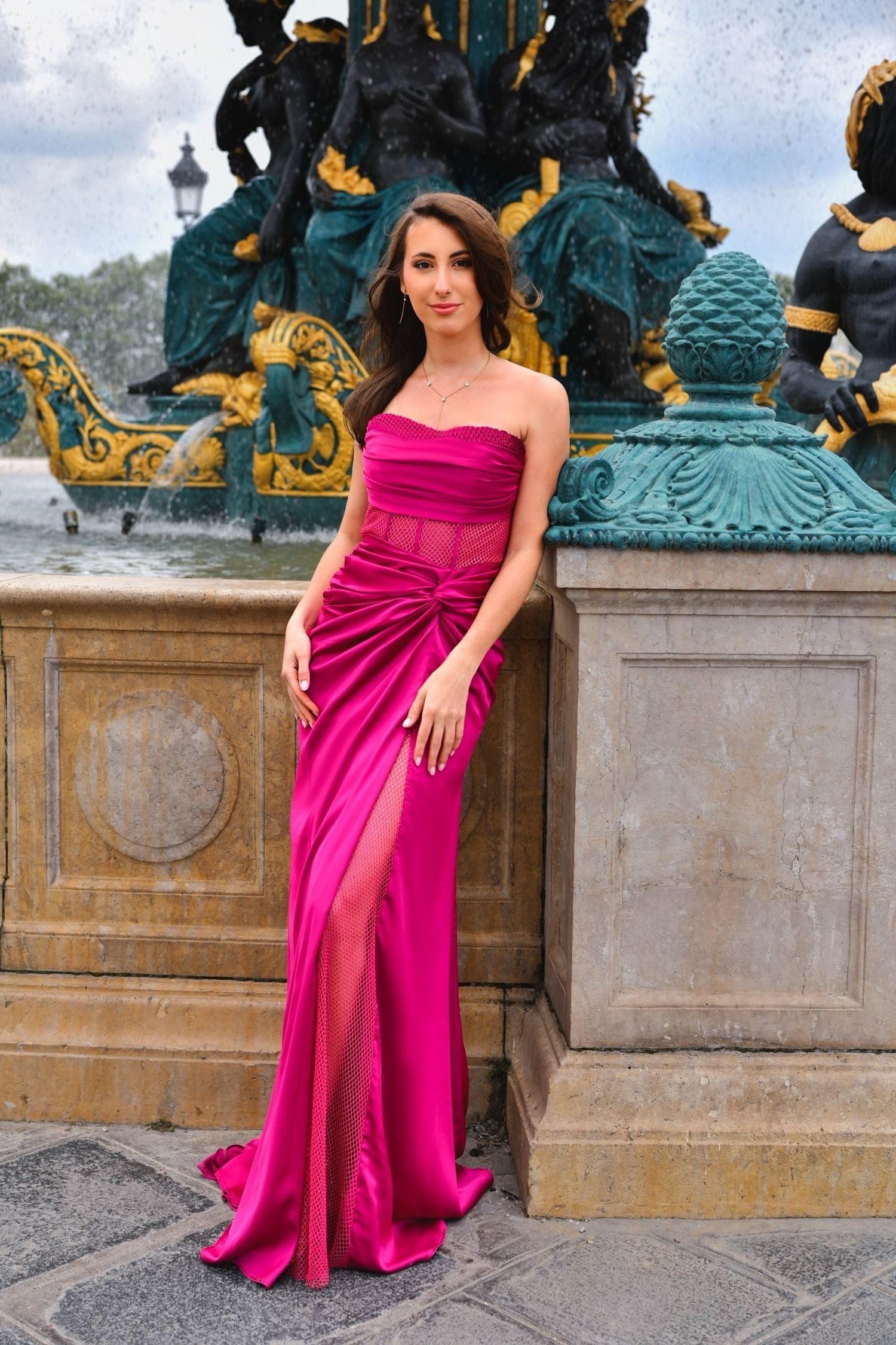Strapless  corset-style  dress