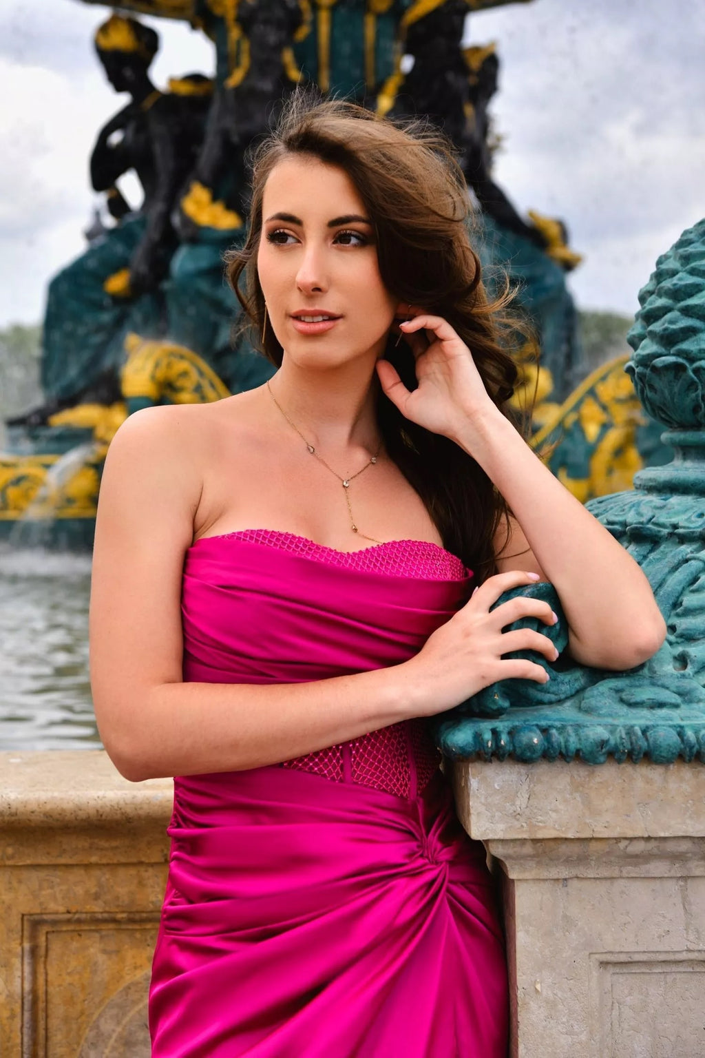 Strapless  corset-style  dress