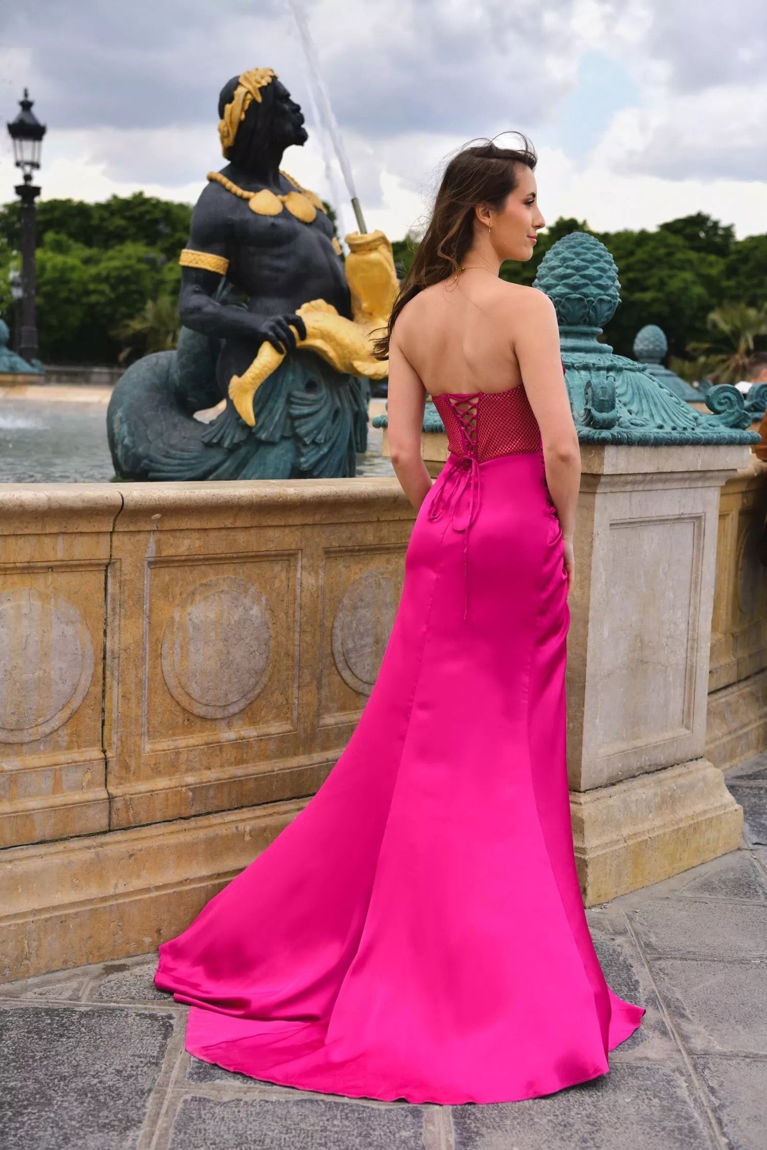 Strapless  corset-style  dress