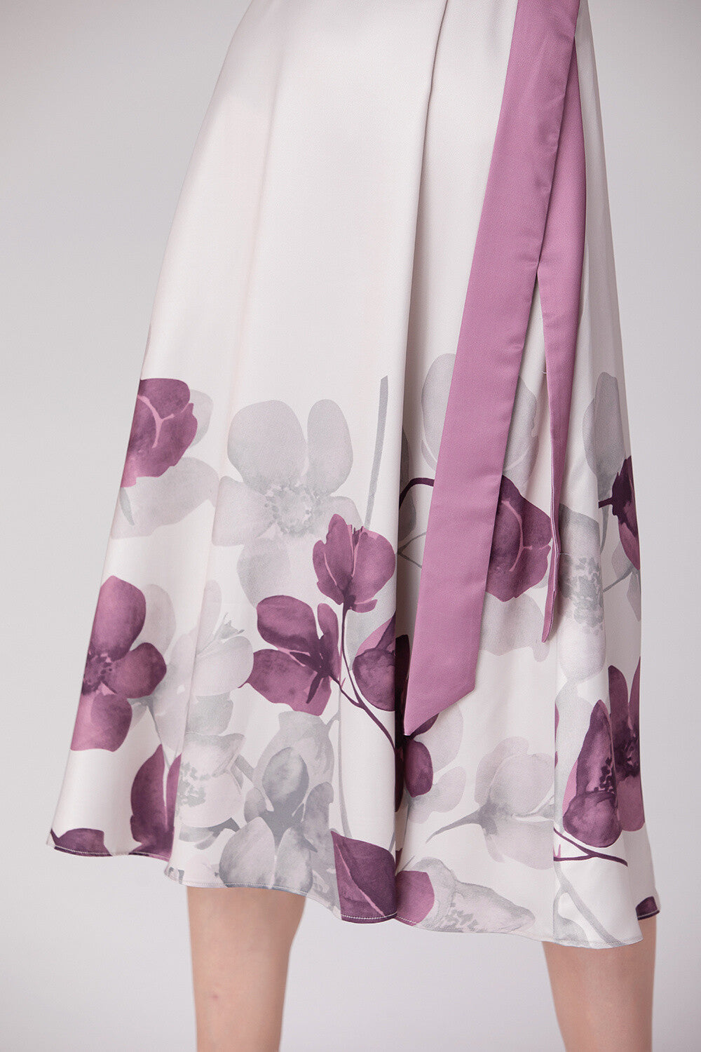 S&J Empire cut dress with placed floral print