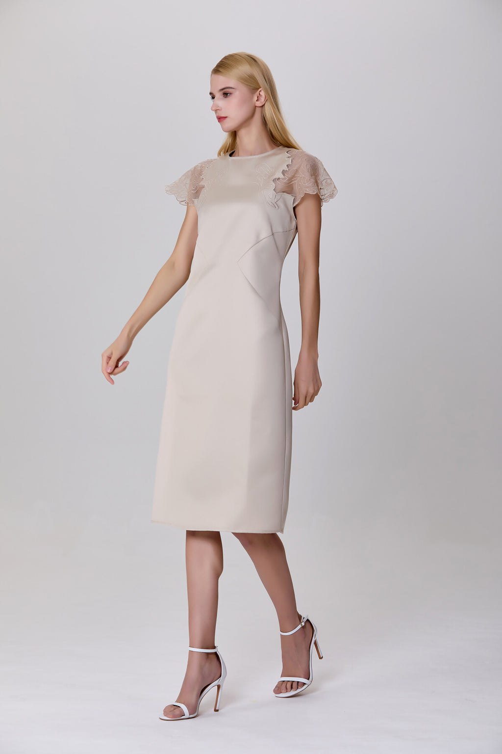 S&J Satin dress with inlaid lace sleeves