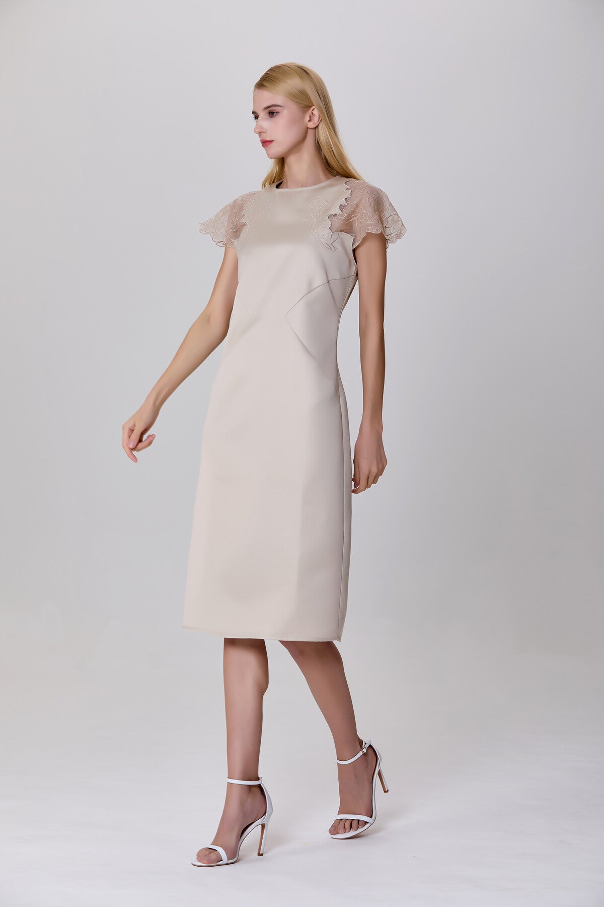 S&J Satin dress with inlaid lace sleeves
