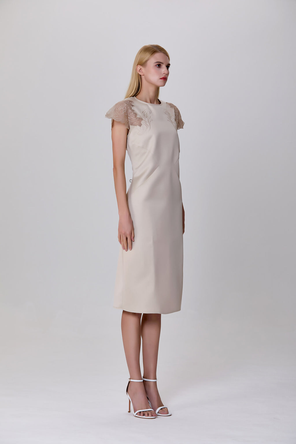 S&J Satin dress with inlaid lace sleeves