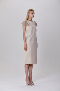 Satin dress with inlaid lace sleeves